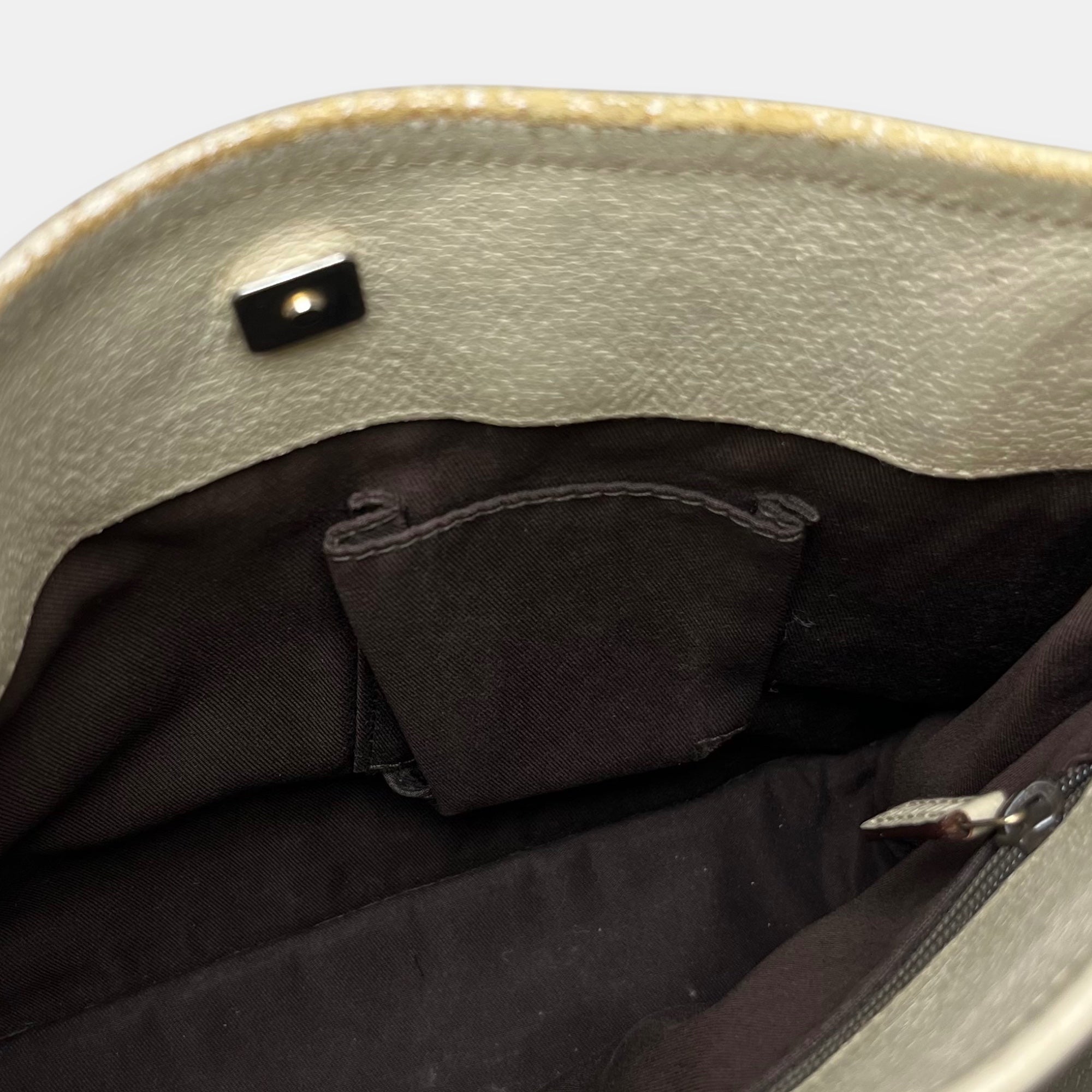 Gucci Ugly 88 Vinted Likes Bag White Metal Circles