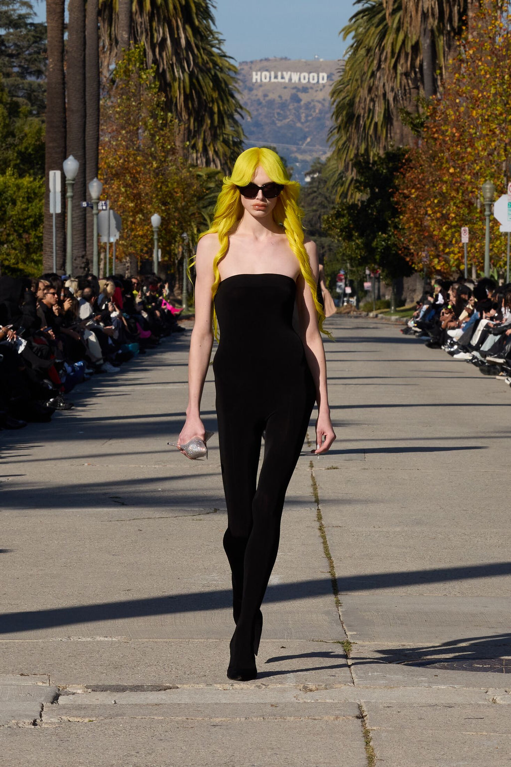 Balenciaga Winter 22 360° Show Invitation iPhone, Alex Consani