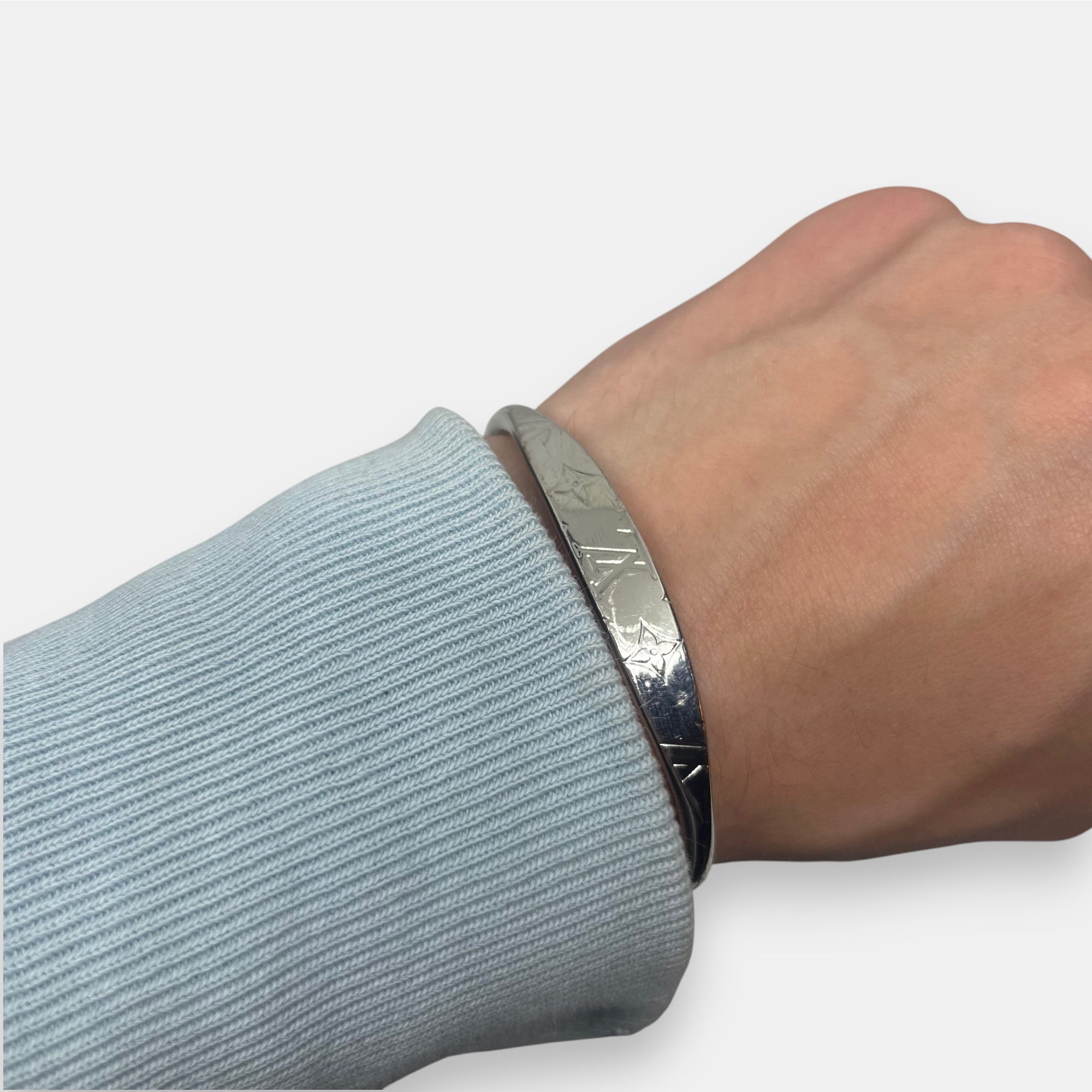 Louis Vuitton Silver Monogram Jonc Bracelet w. Dust Bag & Box