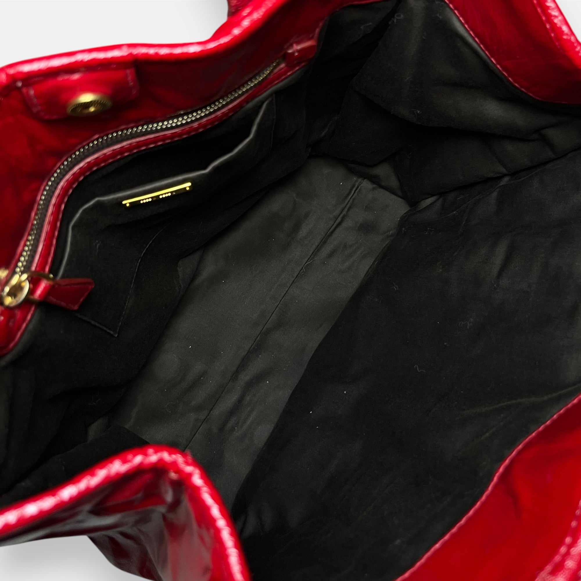 Miu Miu Rosso Red Hand Bag w. Dust Bag & Tag 2011
